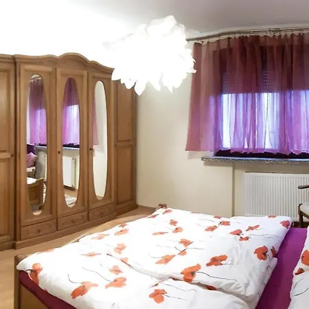 Bardzo Popularny Boleslawiec (Lower Silesia)